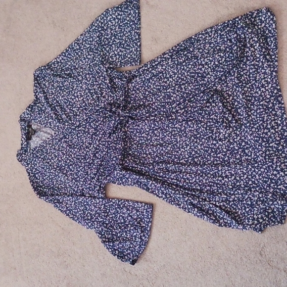 RENE ROFE NAVY BLUE FLORAL ROBE - Picture 5 of 5